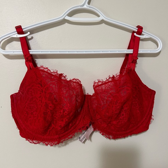 Victoria’s Secret | Dream Angels Unlined Balconette Bra - Picture 1 of 8